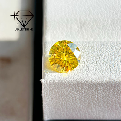 LuxuryShine VVS2/VS1 लैब से उगाया गया हीरा फैंसी ज्वलंत पीला गोल आकार ढीला हीरे आईजीआई प्रमाण पत्र के साथ अनुकूलित गहने