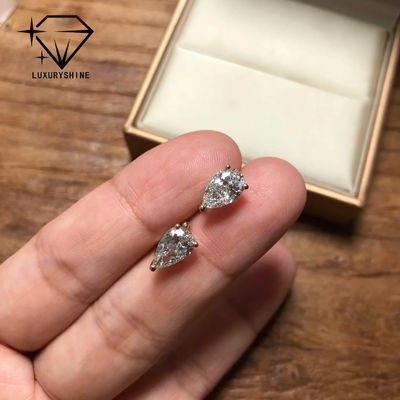 गुणवत्ता 18K गोल्ड पीर कट लैब उगाया हीरा स्टड झुमके VVS-VS स्पष्टता कारखाना
