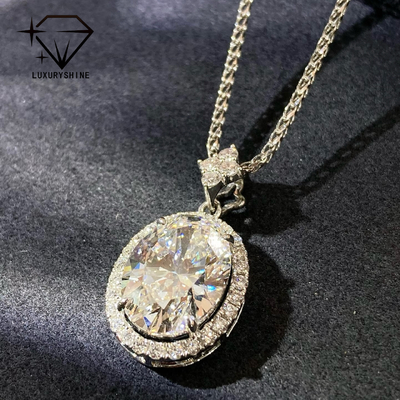 18K गोल्ड ओवल लैब में उगाया गया डायमंड पेंडेंट VVS1-VS1 0.3-3.0ct
